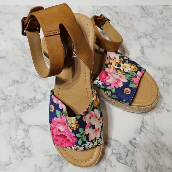 SODA Women's Floral Wedge Sandals Heels - Picture 1 of 6